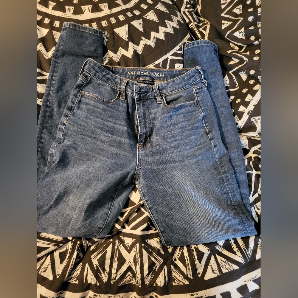 American Eagle Outfitters Blue Jeans Medium Wash
